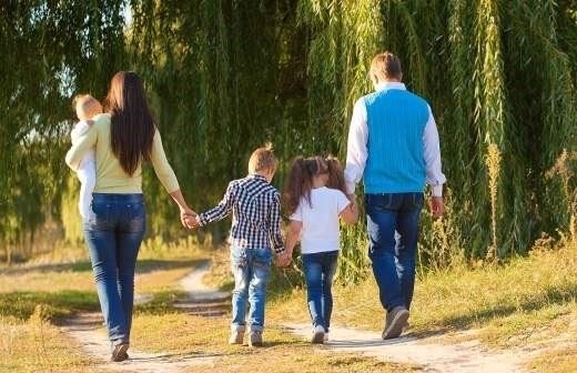 Поддержка многодетных семей в Саратове: выделение недвижимости для будущего развития