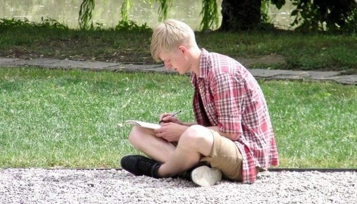 Есть ли возможность получения отсрочки для сирот?