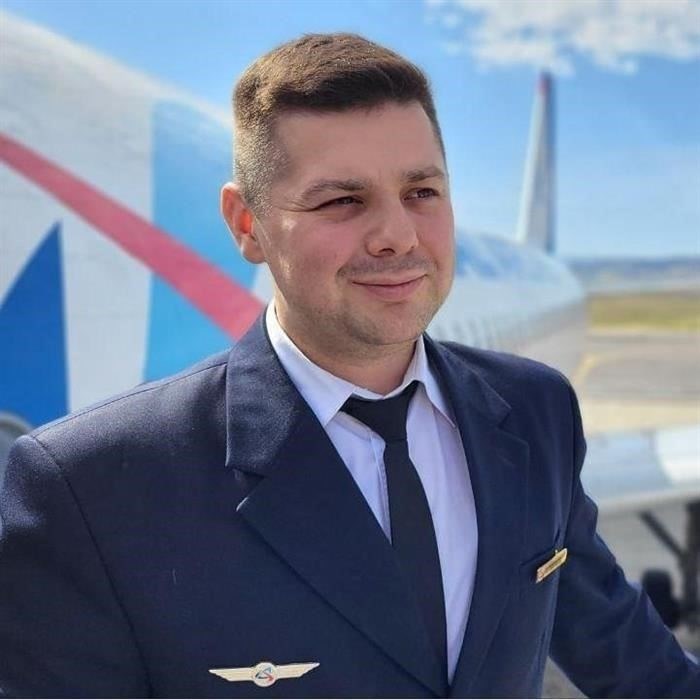 Психологическое воздействие домогательств на молодых женщин: Мнения экспертов