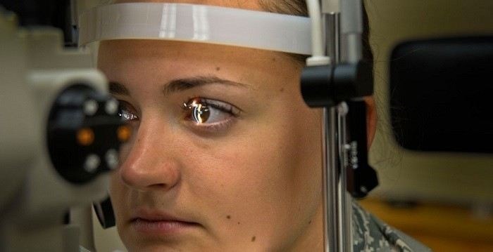 Могут ли забрать в армию после операции на глазах?