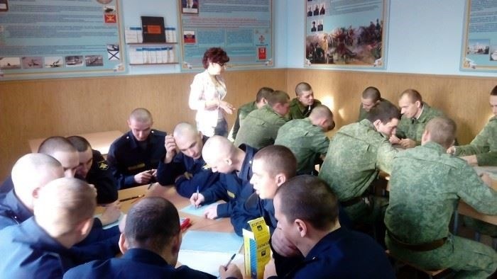 Интеграция фитнес-режимов в групповые тренировки
