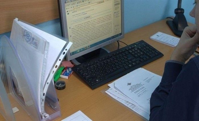 Как выбрать юриста для решения вопросов срочной службы