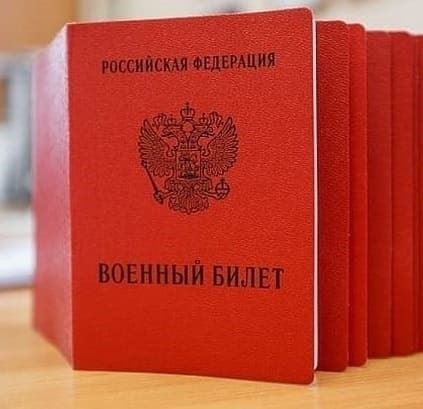 Различия между манориальными землями и закрытыми поместьями