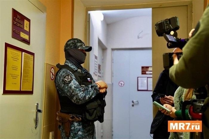 Как искать участников судебных процессов по годам в Адмиралтейском районе