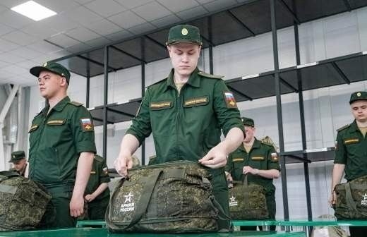 Какие дополнительные выплаты получают военнослужащие по призыву в 2026 году