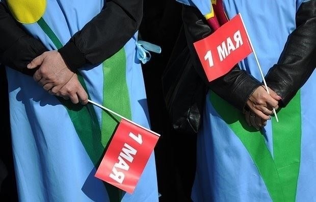 Порядок подачи заявления на работу в праздничные дни и обязательства работодателя