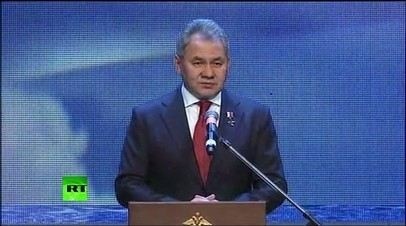 Женщины в Вооруженных силах России: очаровательная армия или серьезная служба?